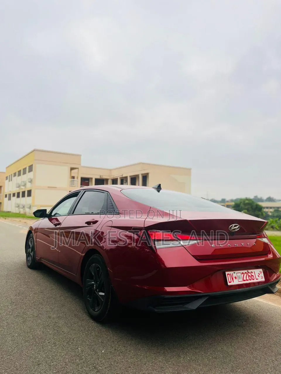 Hyundai Elantra 2021 Red