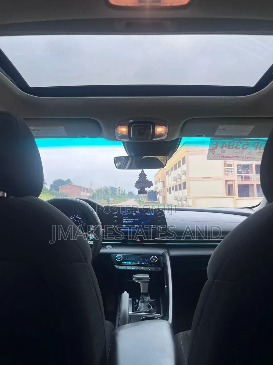 Hyundai Elantra 2021 Red