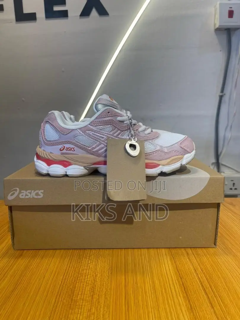 Asics Sneaker