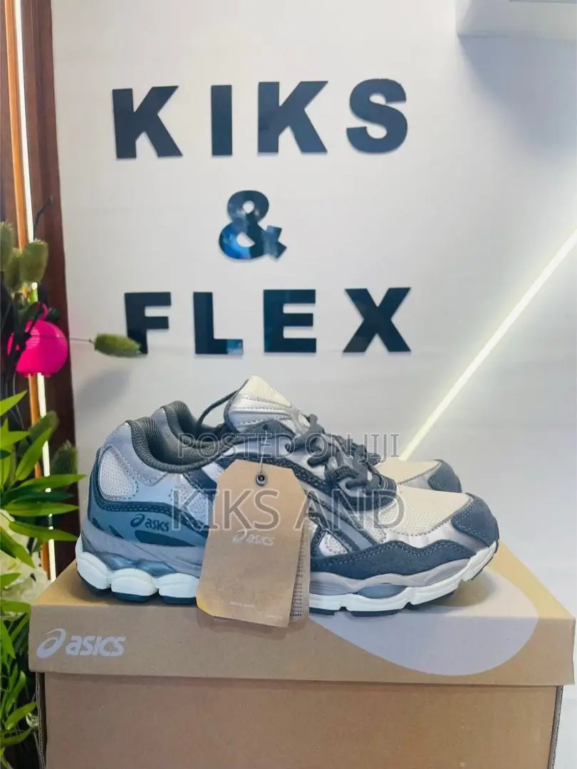 Asics Sneaker