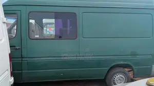 Mercedes-Benz Sprinter 1999 Green