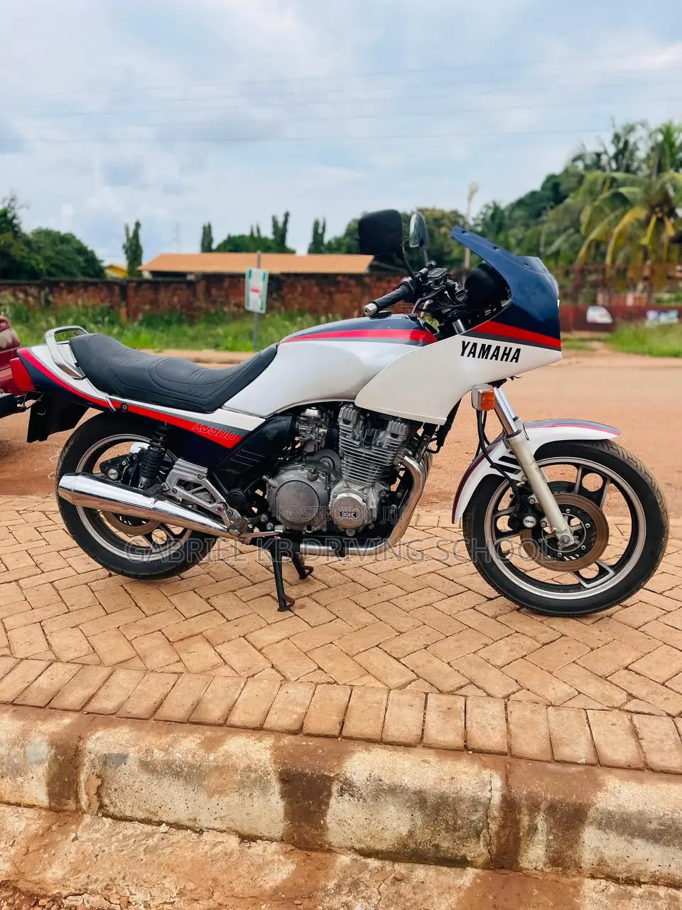 Yamaha 1986 Gray