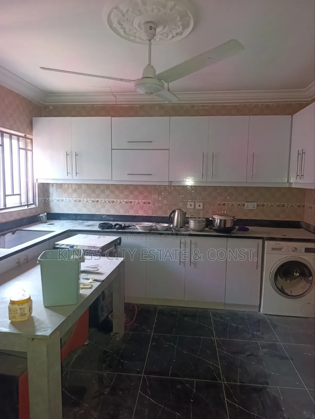 4bdrm Apartment in Post Office, Ofankor for rent