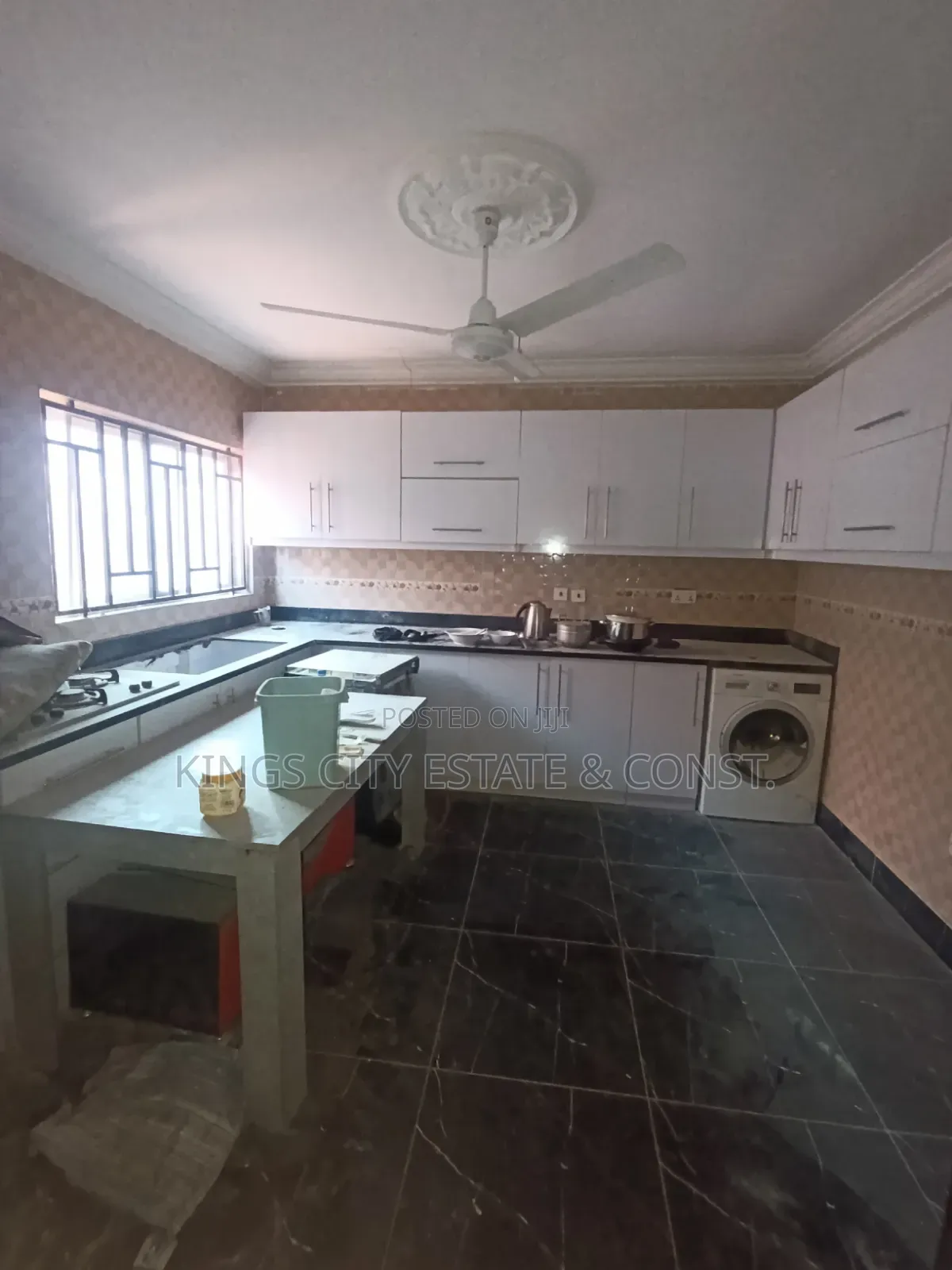 4bdrm Apartment in Post Office, Ofankor for rent