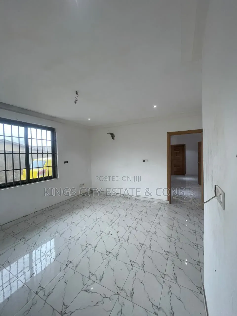 4bdrm Apartment in Post Office, Ofankor for rent