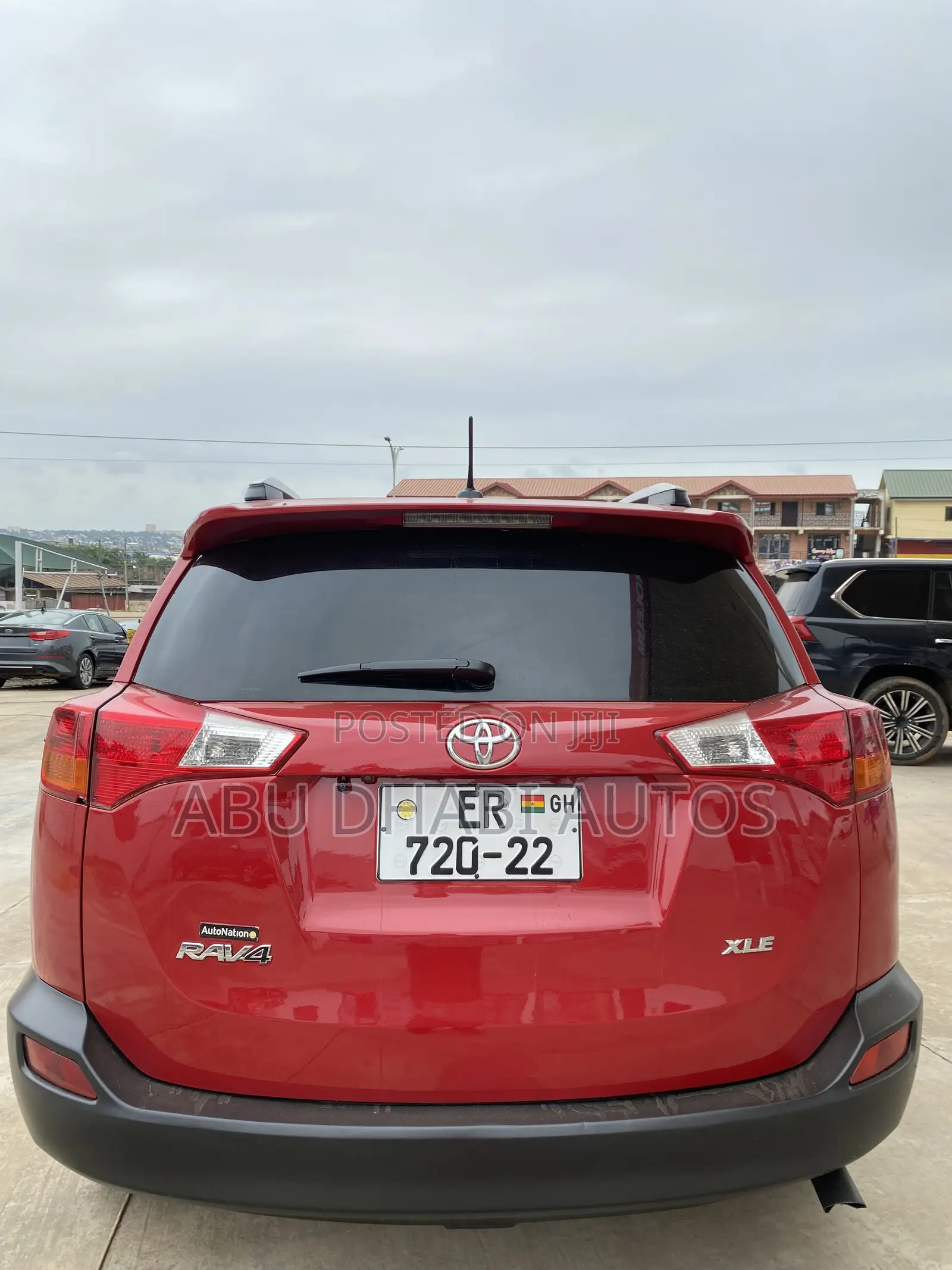 Toyota RAV4 XLE AWD (2.5L 4cyl 6A) 2016 Red