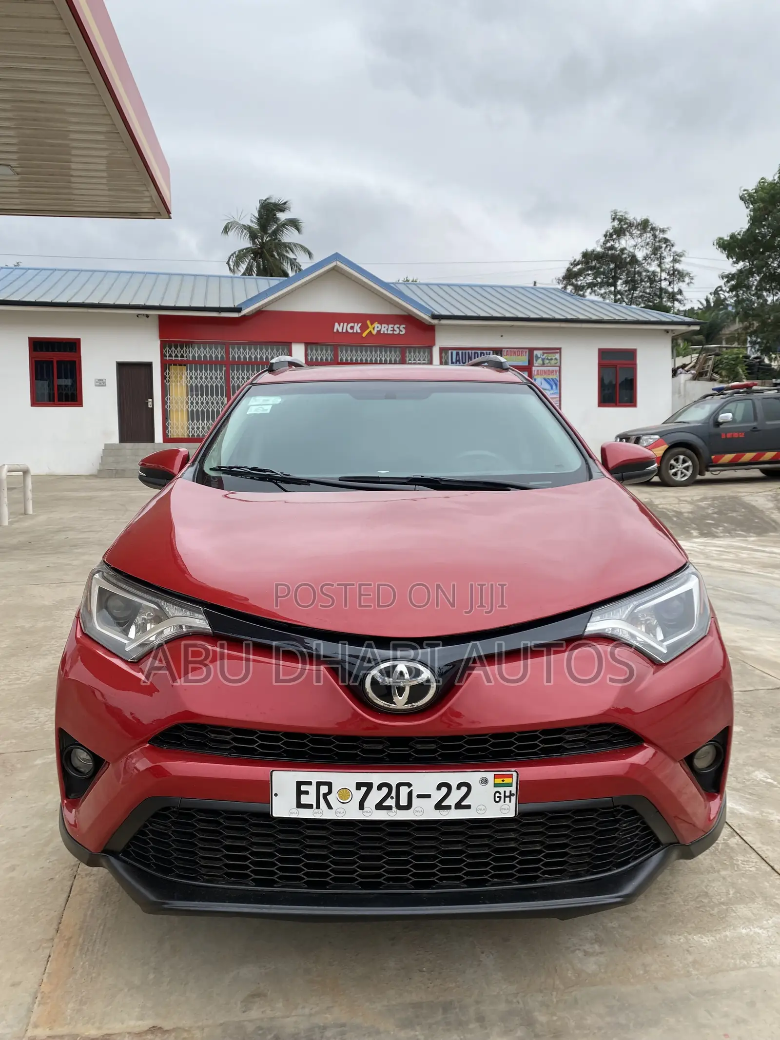 Toyota RAV4 XLE AWD (2.5L 4cyl 6A) 2016 Red