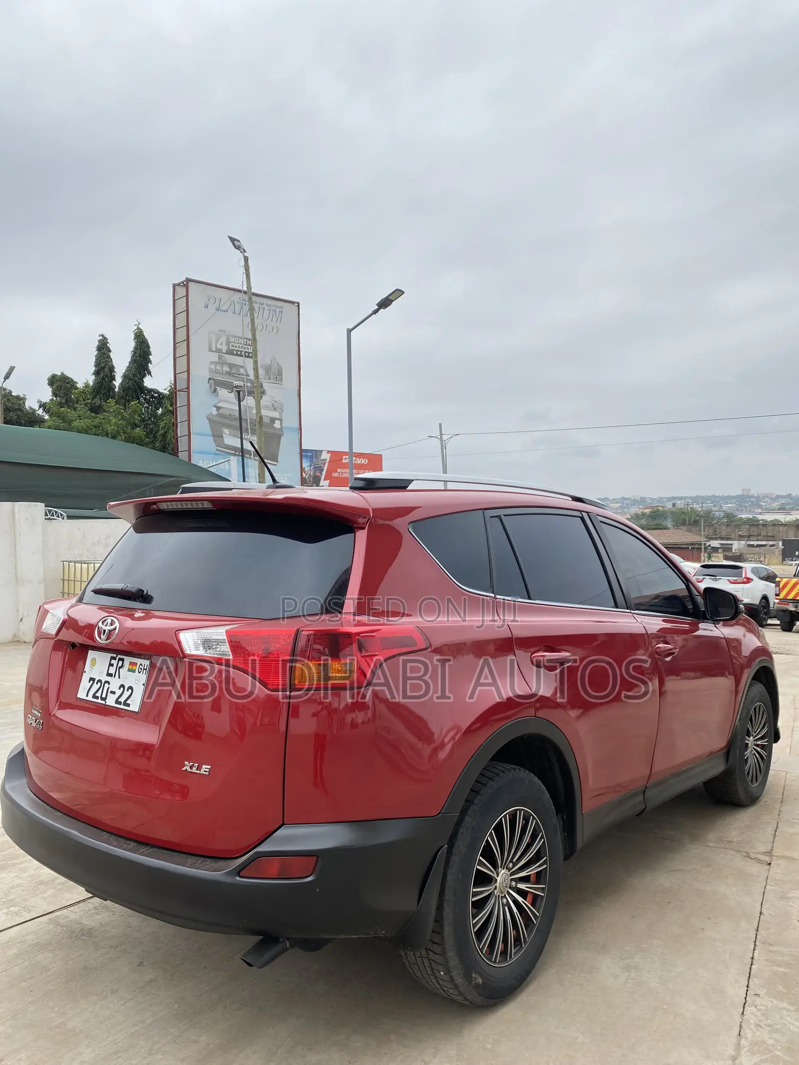 Toyota RAV4 XLE AWD (2.5L 4cyl 6A) 2016 Red