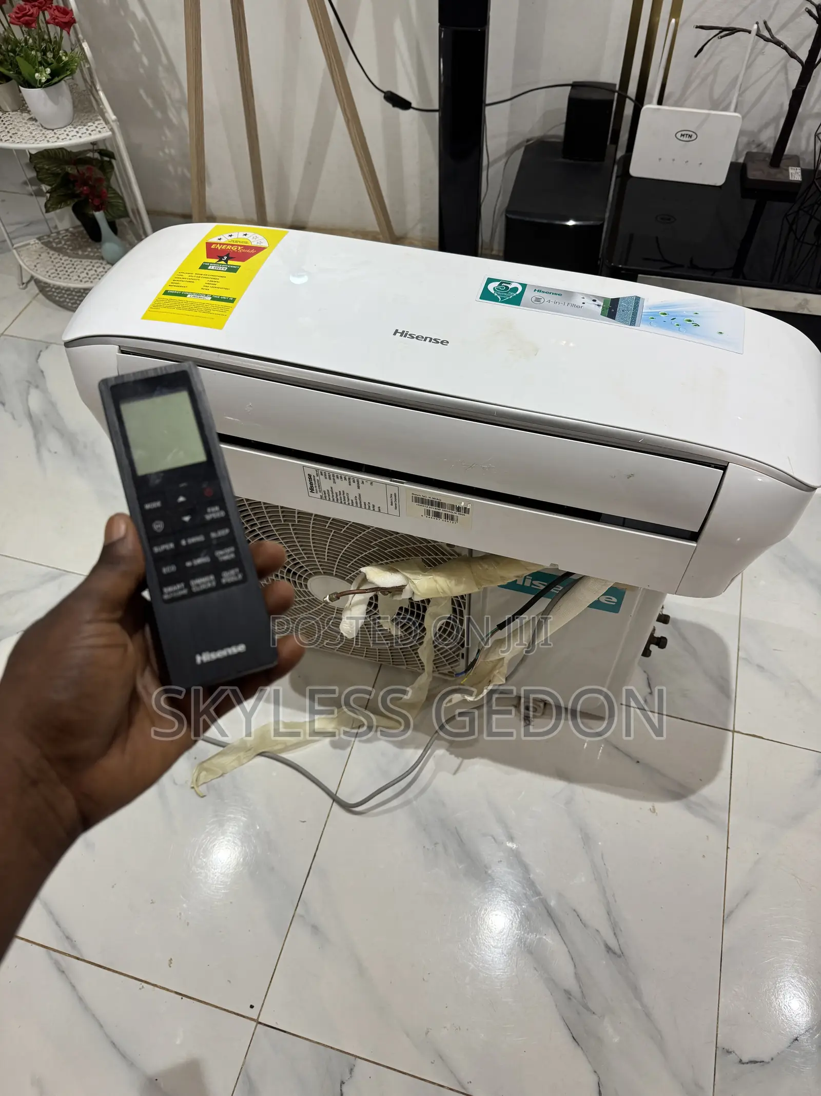 Hisense 1.5hp AC With 3 Stars Clean and Perfect
