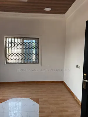 2bdrm House in Mc Carthy Hills for sale