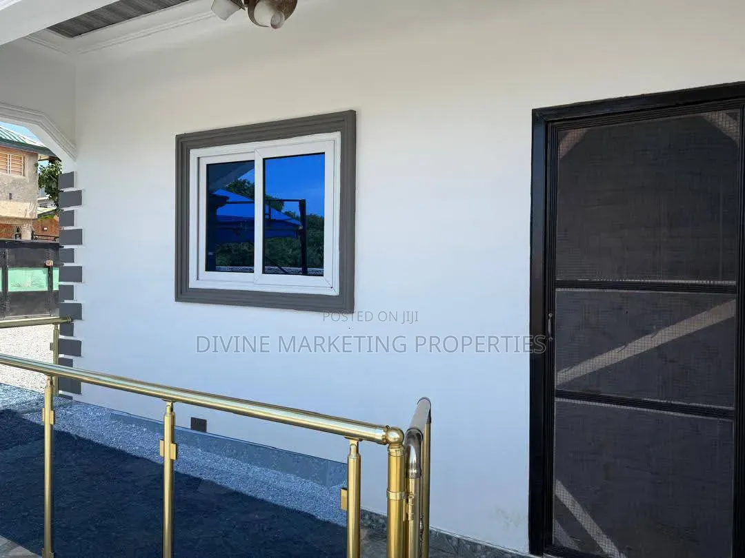 2bdrm House in Mc Carthy Hills for sale