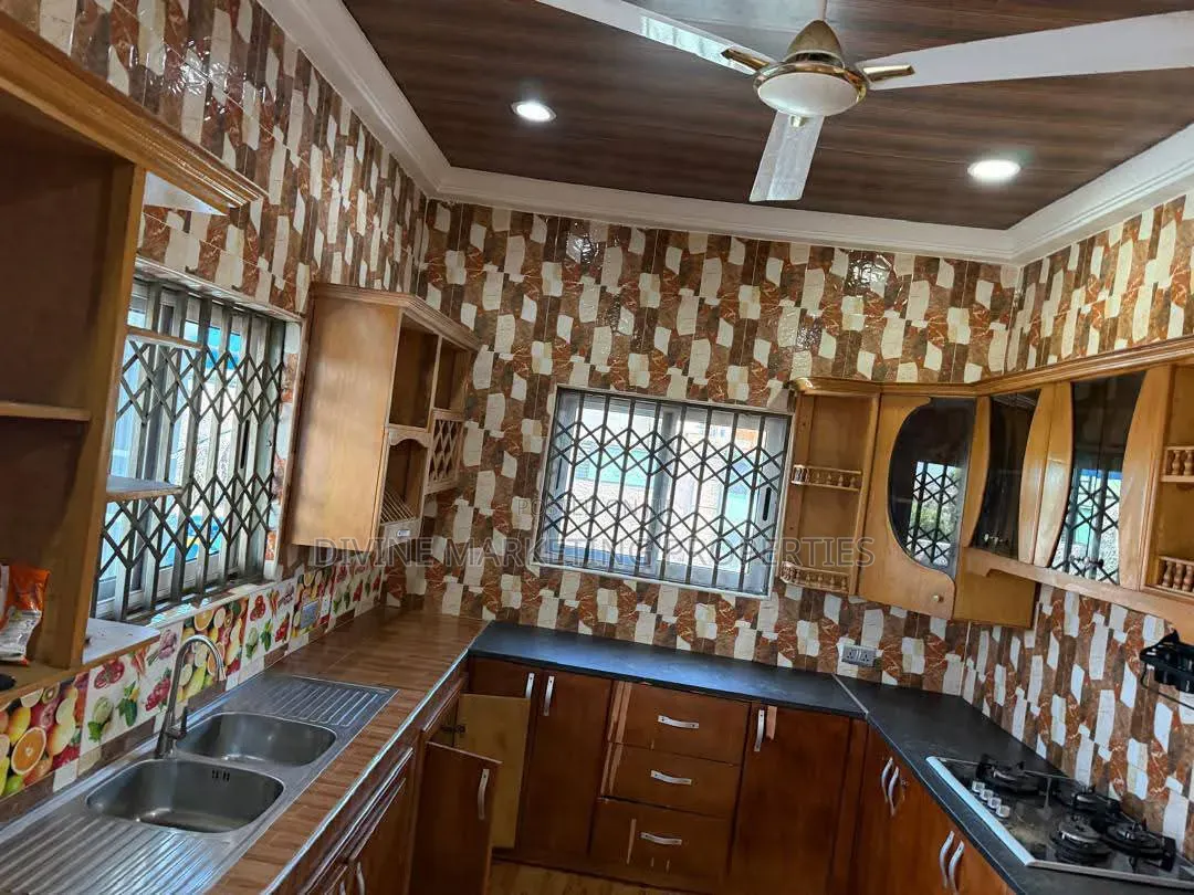 2bdrm House in Mc Carthy Hills for sale