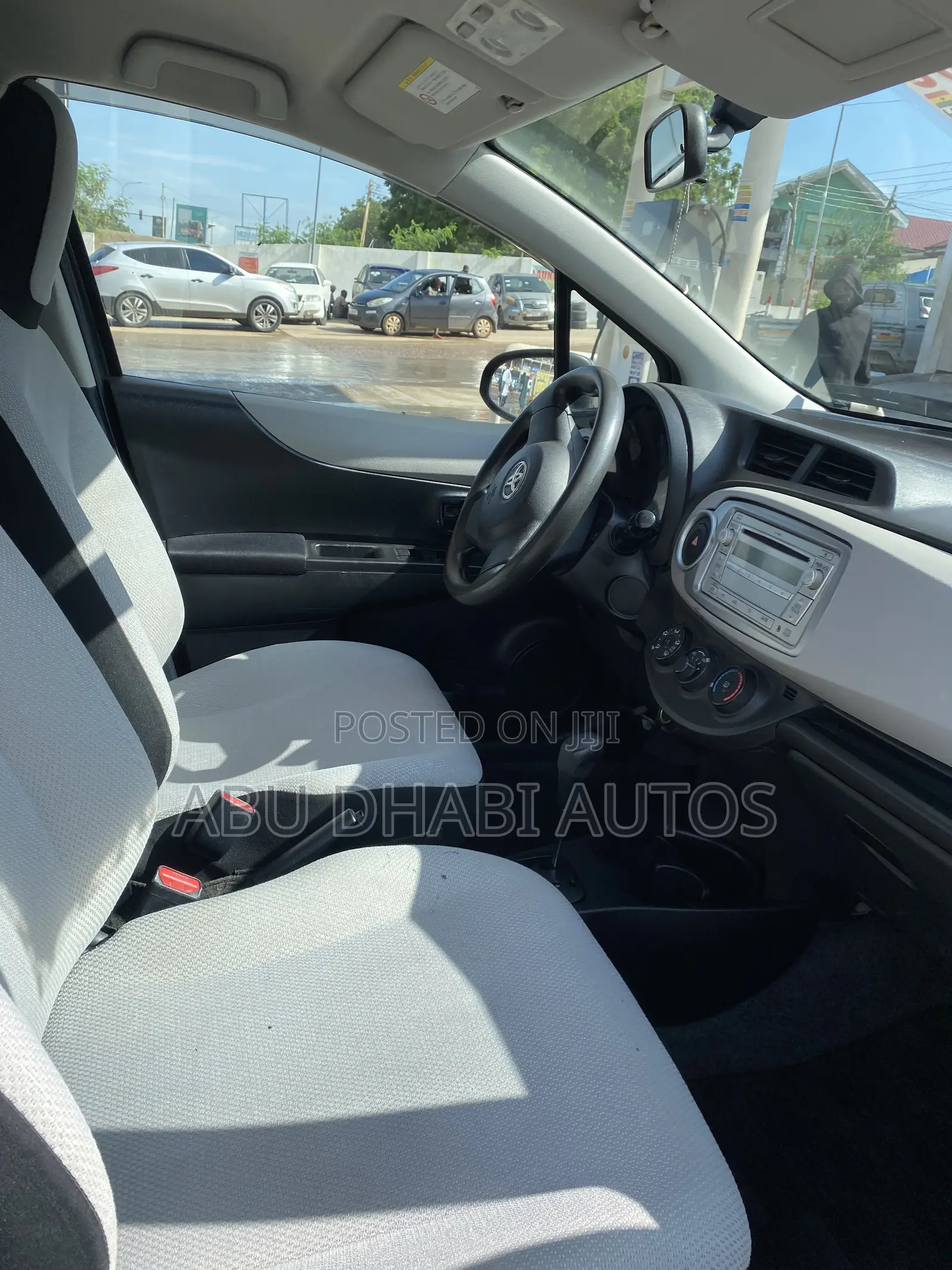 Toyota Vitz 2013 Gray