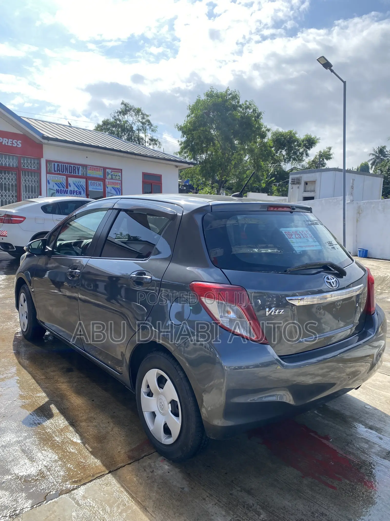 Toyota Vitz 2013 Gray