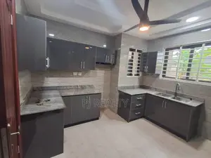 3bdrm House in Adenta for rent