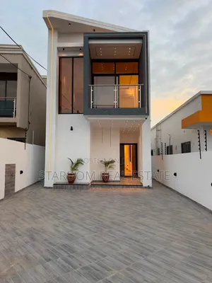 3bdrm Duplex in Lakeside Estate for sale