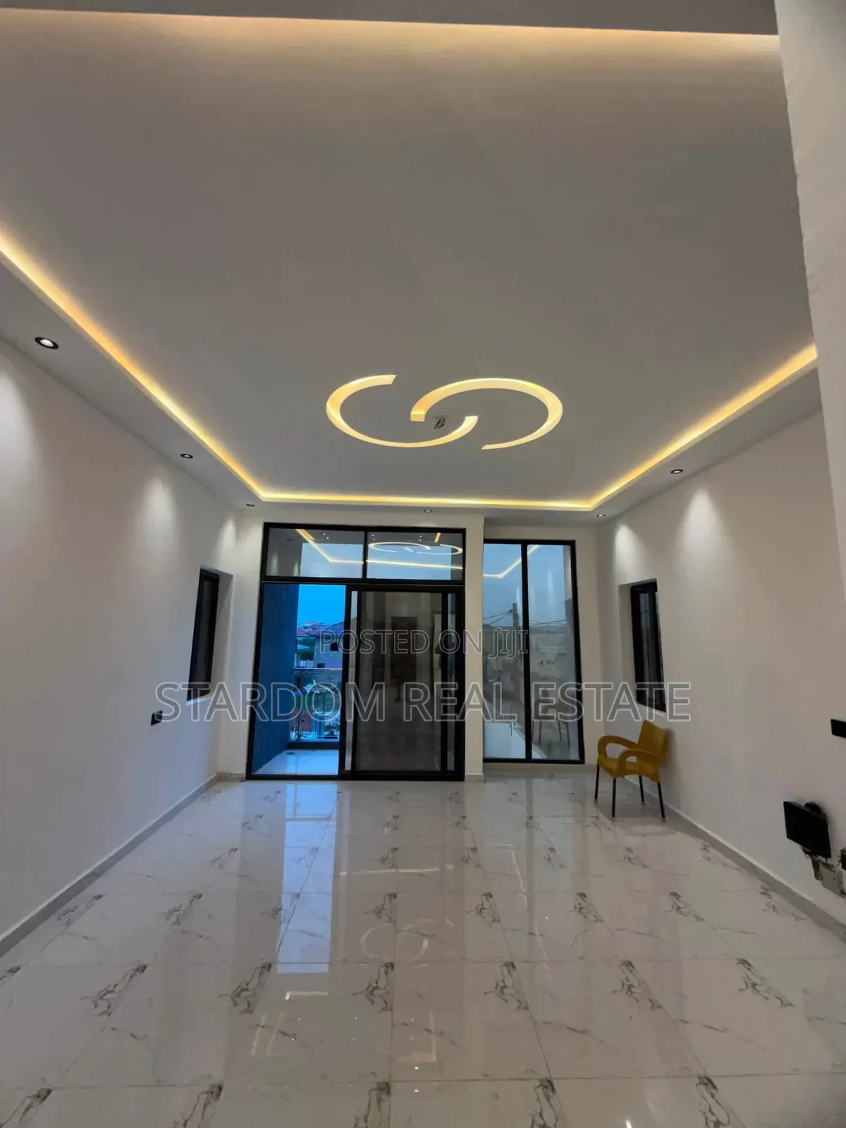 3bdrm Duplex in Lakeside Estate for sale