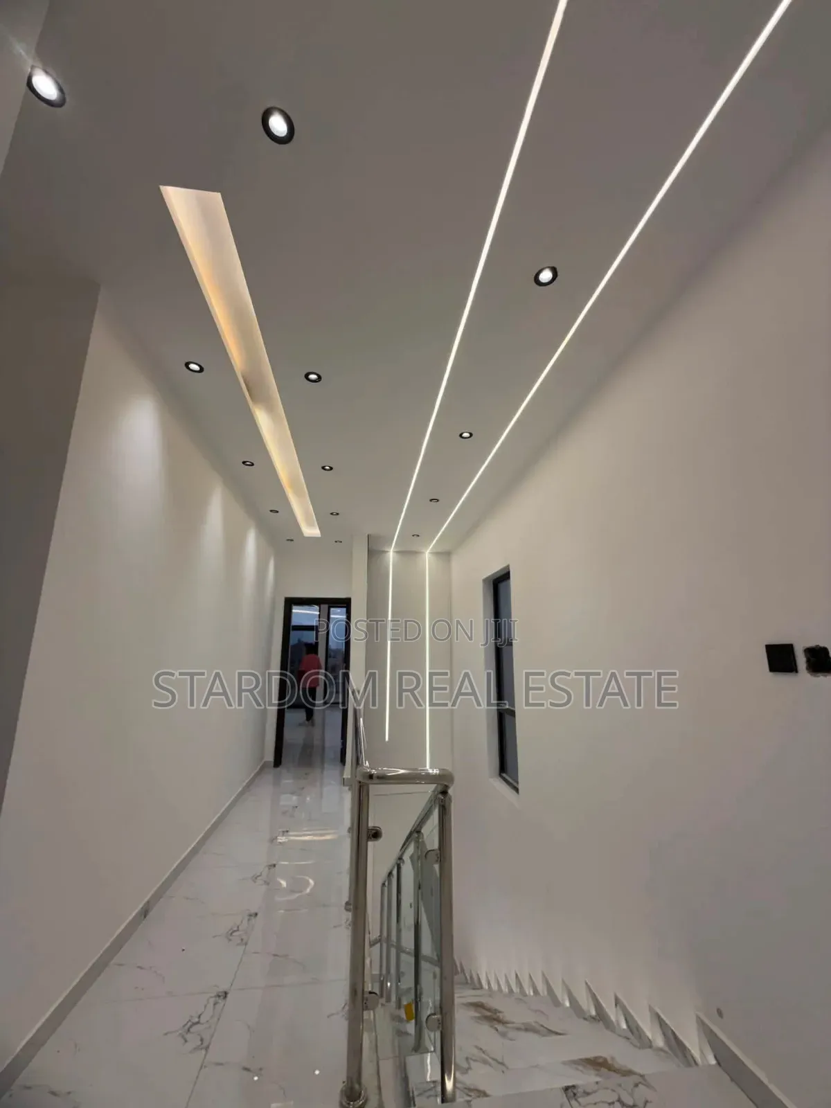 3bdrm Duplex in Lakeside Estate for sale