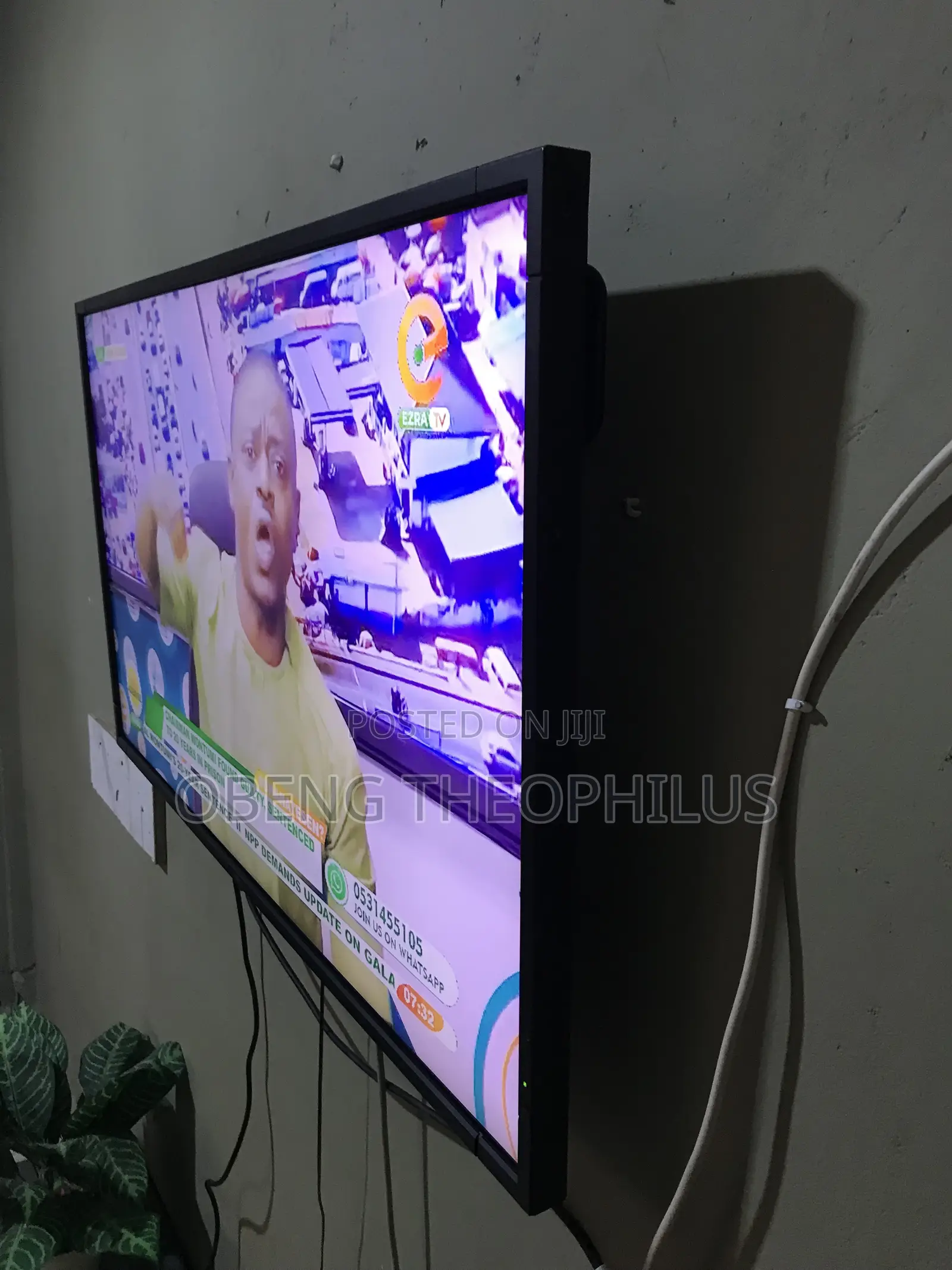 Cool Monitor 46 inches NEC