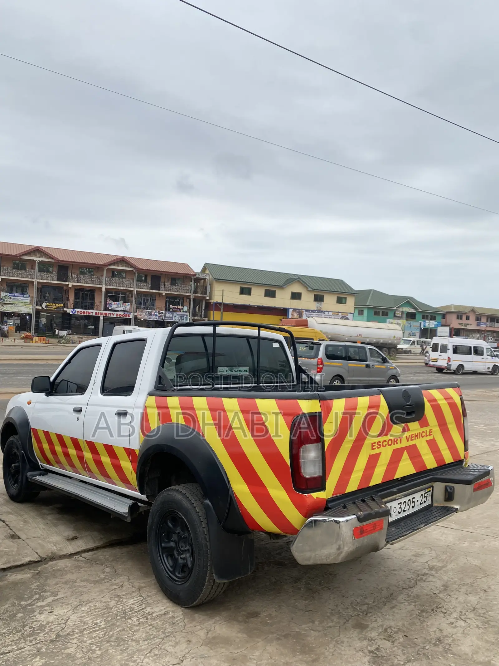 Nissan Hardbody 2009 White