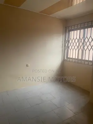 1bdrm Shared Apartment in Men’S Esate, Sakumono for rent