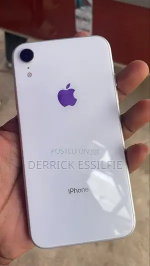 Apple iPhone XR 64 GB White