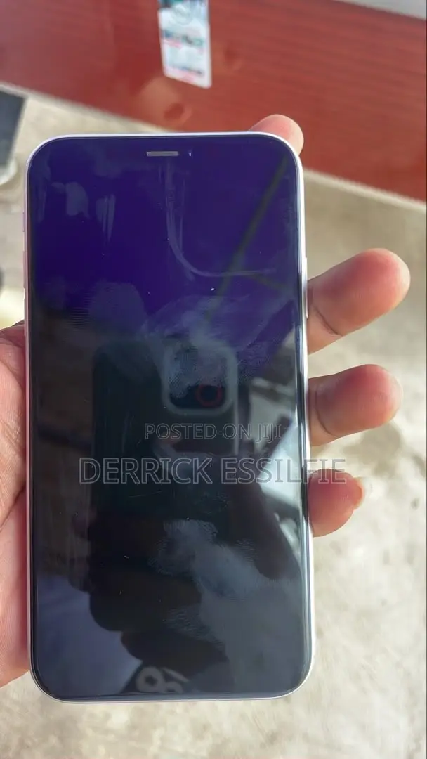 Apple iPhone XR 64 GB White