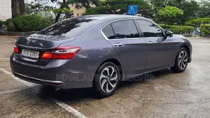 Honda Accord LX 4dr Sedan FWD (2.4L 4cyl 2A) 2017 Black
