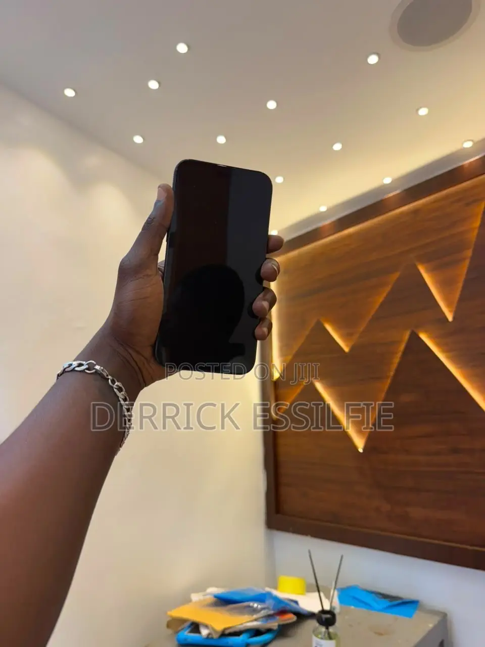 Apple iPhone XR 64 GB White