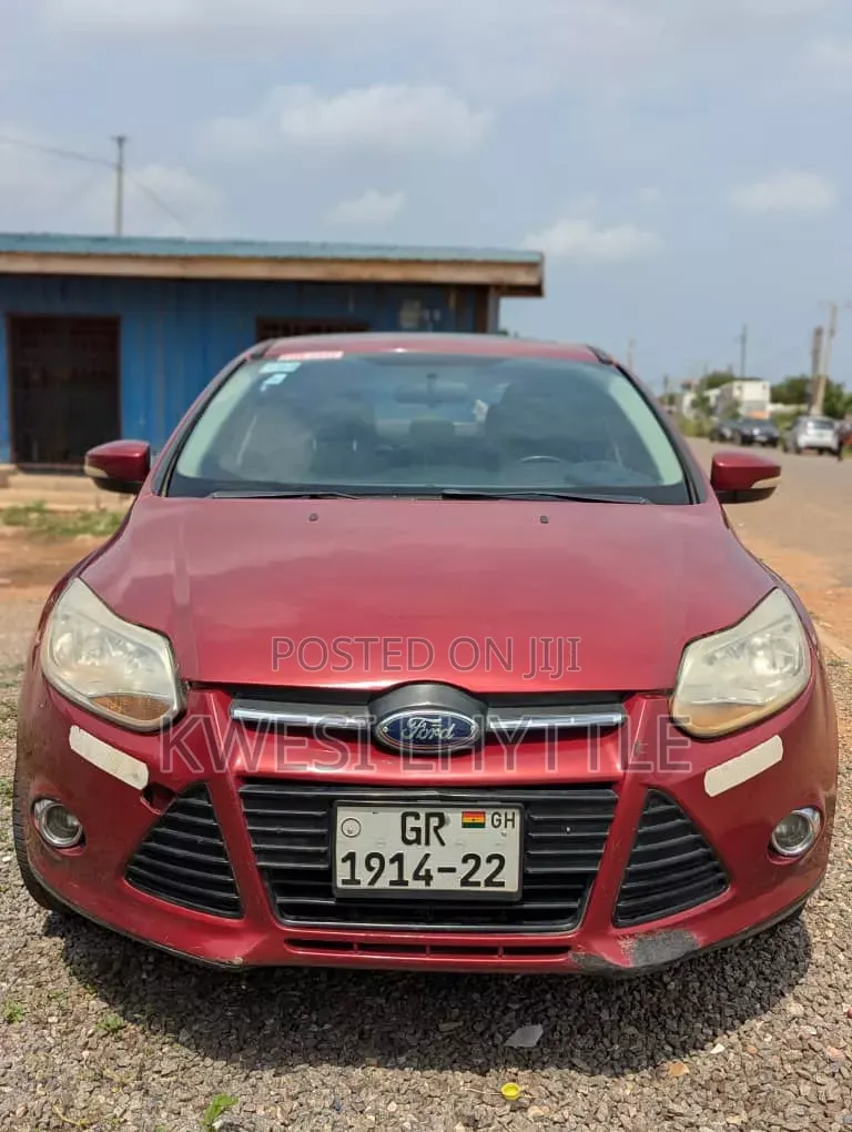 Ford Focus 2013 Red