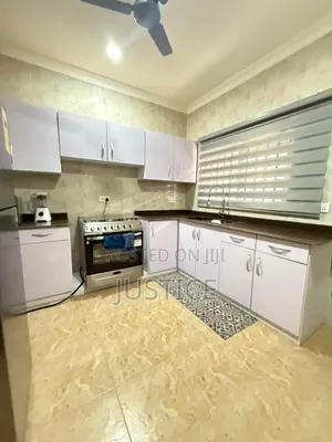 Furnished 3bdrm House in Ashaley Botwe, School Junction for rent