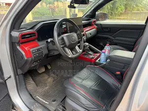 Toyota Tacoma SR5 Double Cab 5' Bed AT 2024 Silver