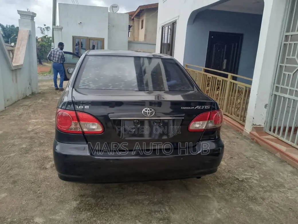 Toyota Corolla Altis 2010 Black