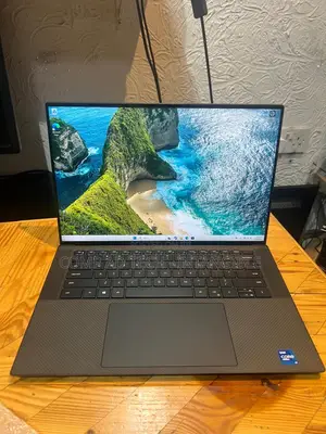 Laptop Dell Precision 5560 32GB Intel Core i7 SSD 512GB