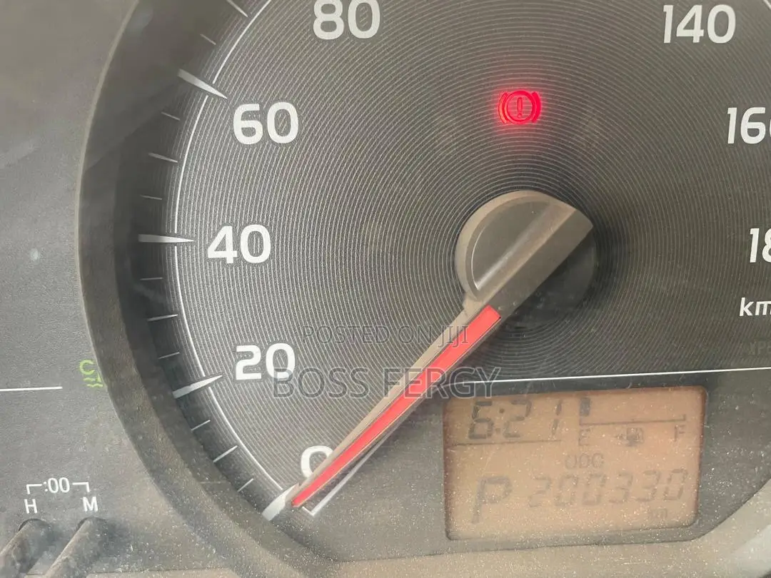 Toyota Vitz 1.3 FWD 3dr 2012 Gray