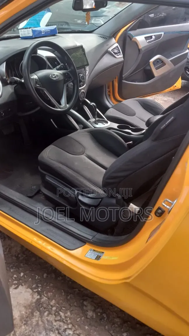 Hyundai Veloster 2013 Yellow