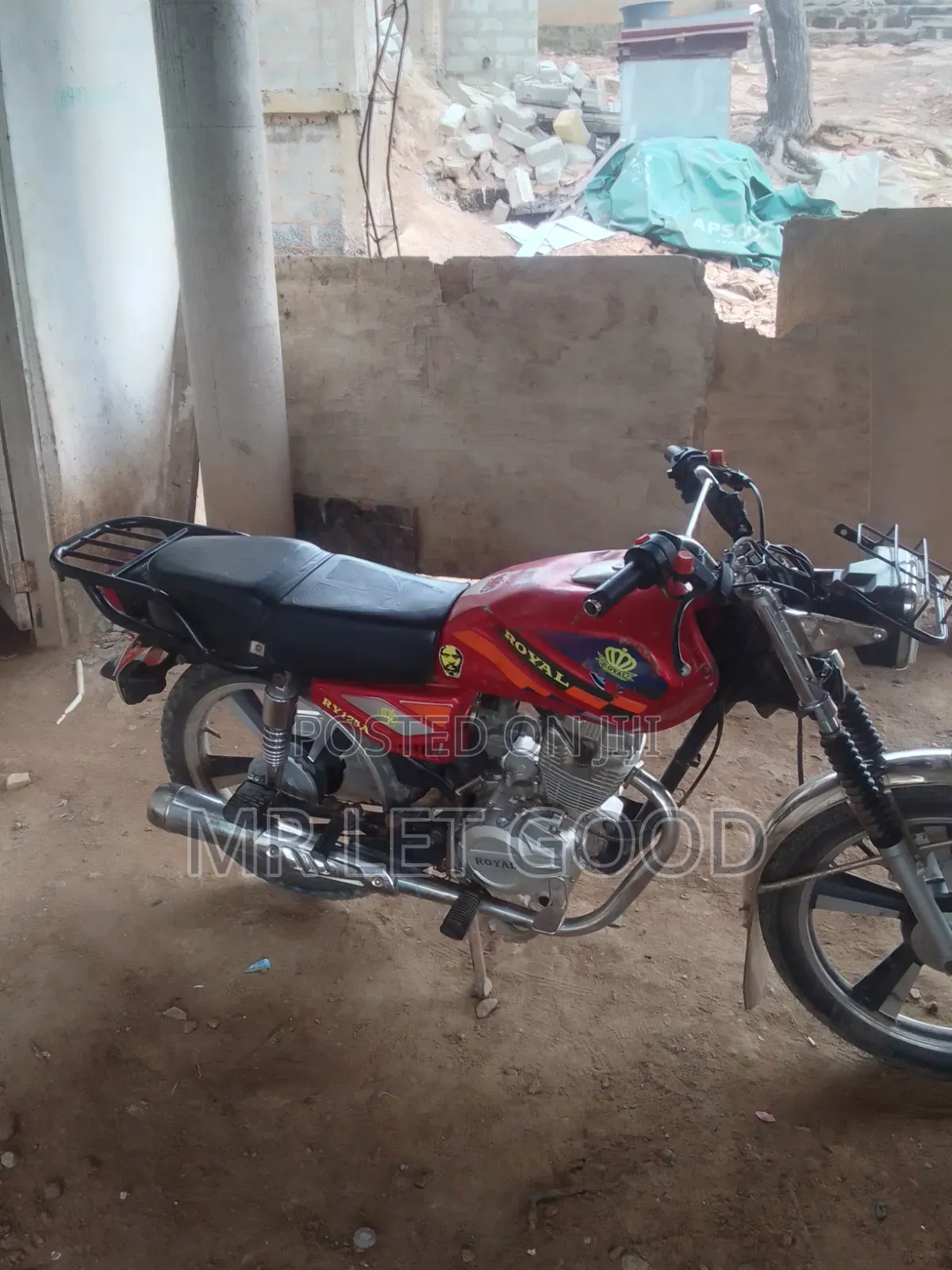Royal RY125 2025 Red