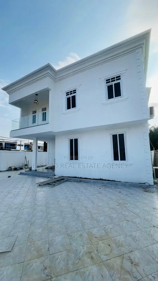 4bdrm House in Sefdard Properties, Kwabenya for sale