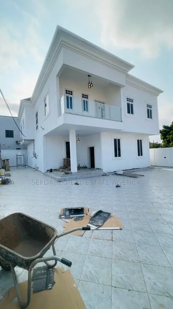 4bdrm House in Sefdard Properties, Kwabenya for sale