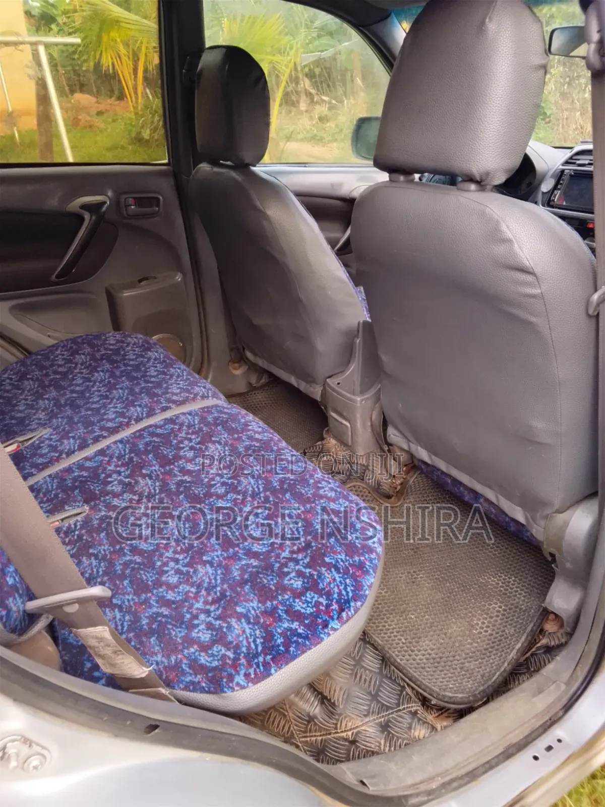 Toyota RAV4 2010 Silver