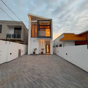 3bdrm House in Lakeside Estate for sale