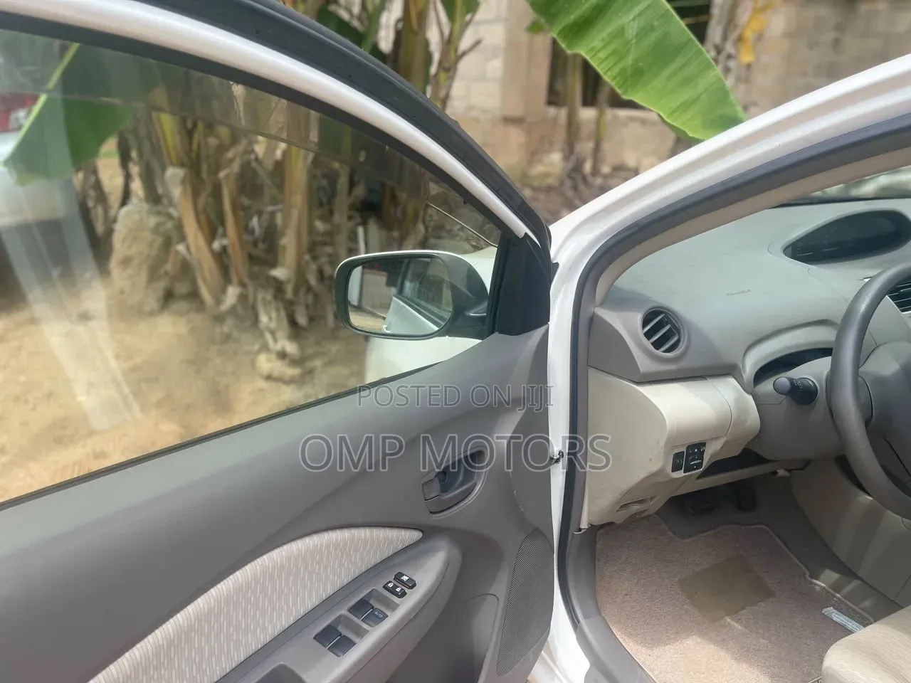 Toyota Belta 2011 White