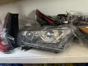 Honda CR-V 2017 2019 2020 Headlights