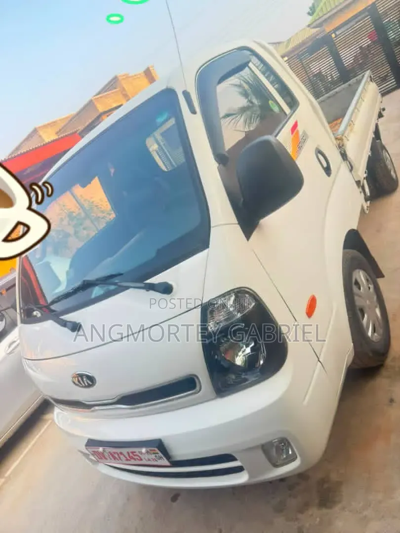 Kia Bongo 2012 White
