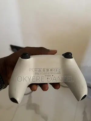 pS5 Controller