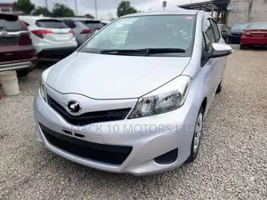 Toyota Vitz 1.5 FWD 3dr 2014 Silver