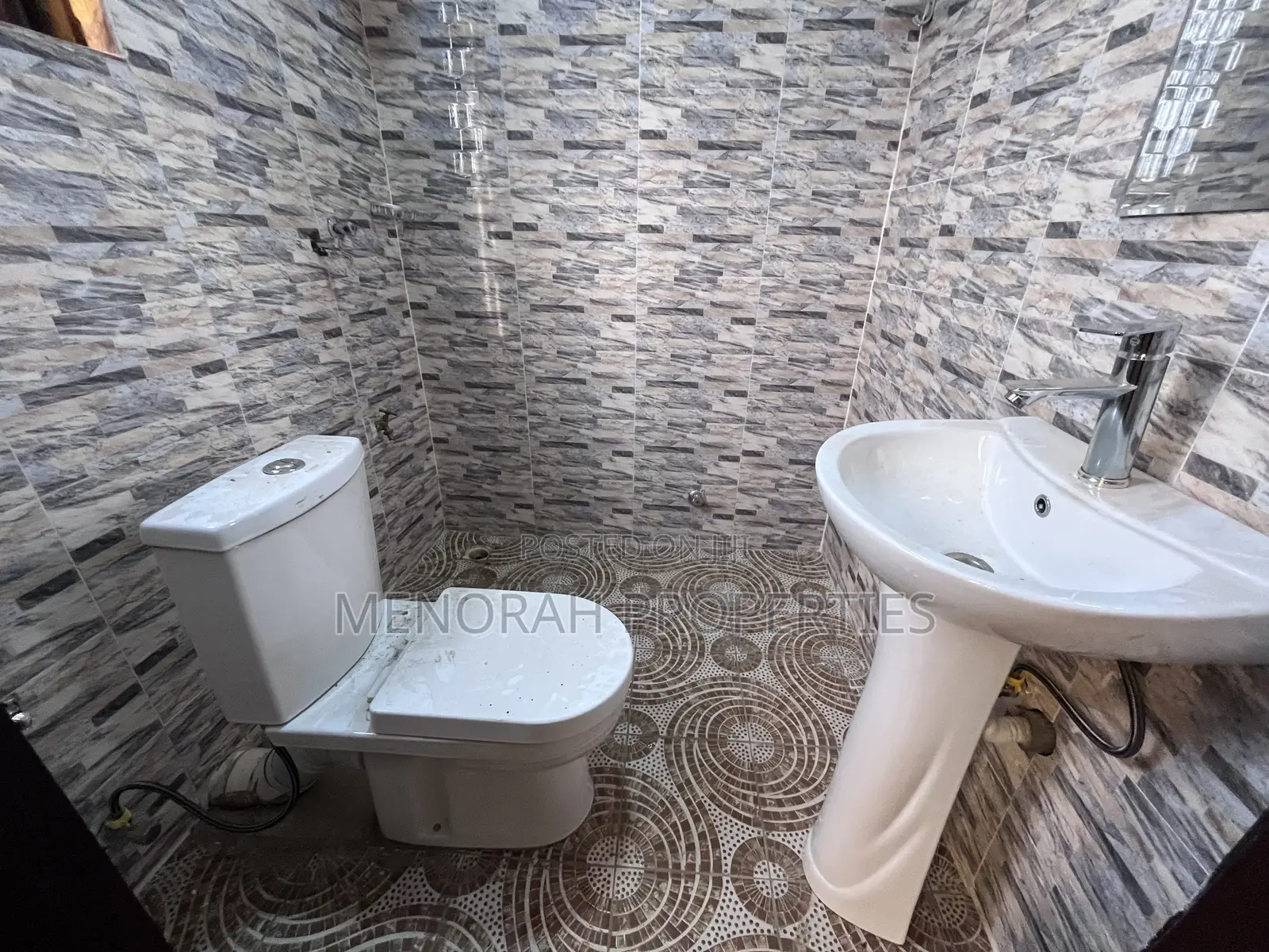2bdrm Apartment in Adenta Amrahia for rent
