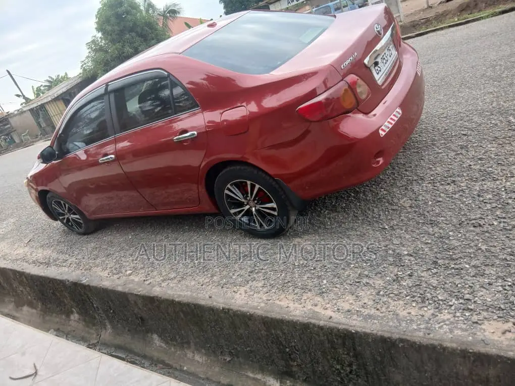 Toyota Corolla 2010 Red