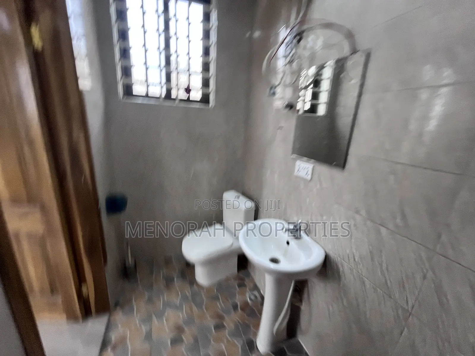 2bdrm Apartment in Adenta Amrahia for rent