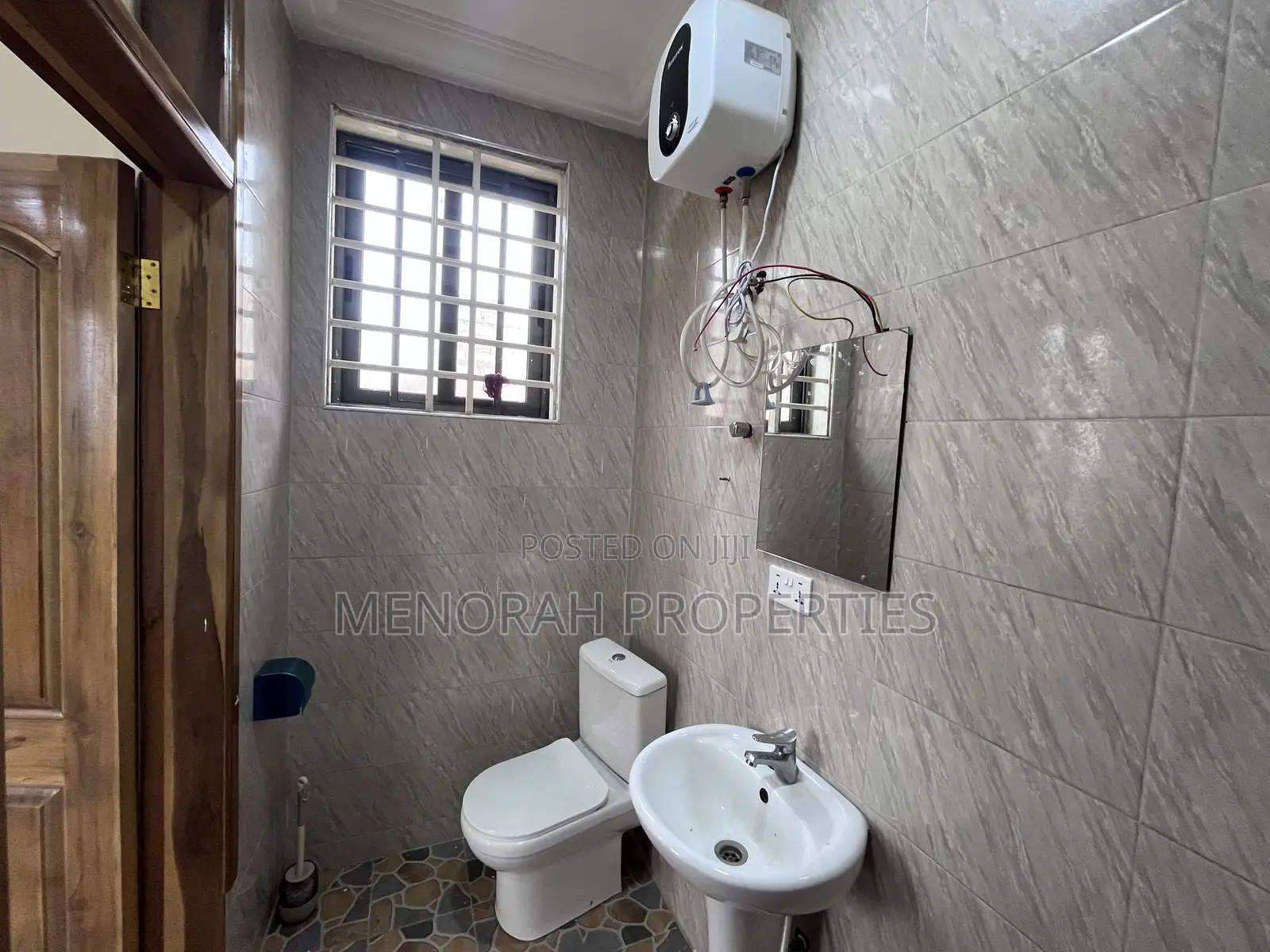 2bdrm Apartment in Adenta Amrahia for rent